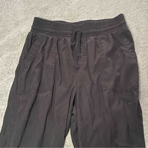 A new day joggers size medium in black - Picture 3 of 9
